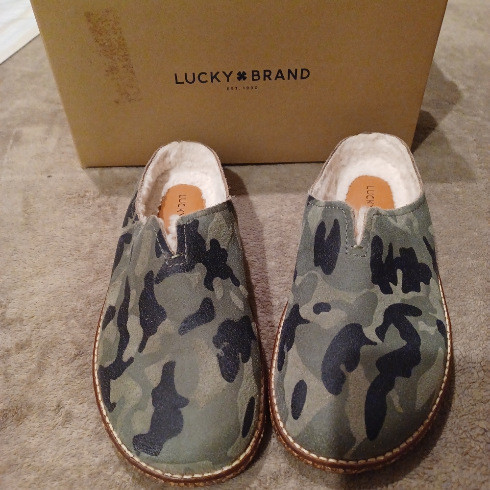 Lucky Brand Camo Slipper